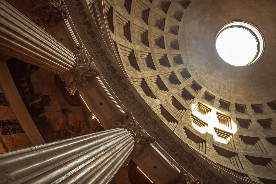 sunlight filtering inside Pantheon
